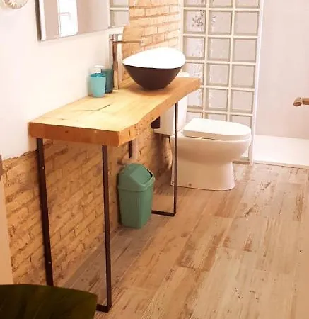 Loft Independiente Con Piscina Compartida En Centro De *