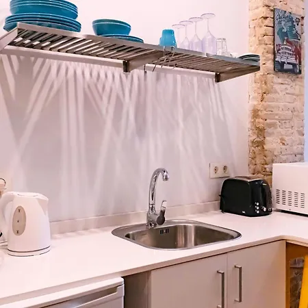 Loft Independiente Con Piscina Compartida En Centro De דירה