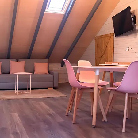 Loft Independiente Con Piscina Compartida En Centro De Valencia