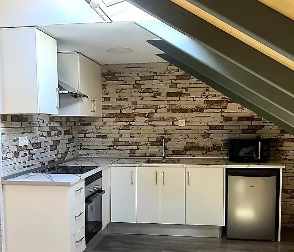 Appartement Loft Independiente Con Piscina Compartida En Centro De Valence