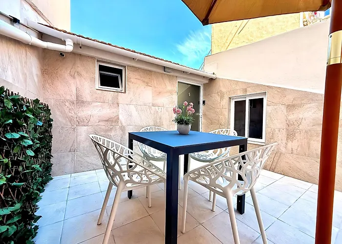 Loft Independiente Con Piscina Compartida En Centro De Valence