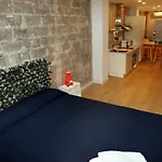 Apartamento Loft Independiente Con Piscina Compartida En Centro De *