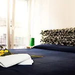 Loft Independiente Con Piscina Compartida En Centro De Apartamento *