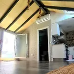 Apartamento Loft Independiente Con Piscina Compartida En Centro De *