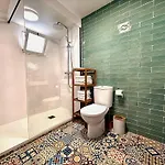 Loft Independiente Con Piscina Compartida En Centro De Apartamento