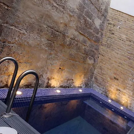 Loft Independiente Con Piscina Compartida En Centro De شقة
