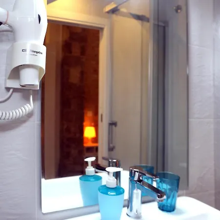 Loft Independiente Con Piscina Compartida En Centro De شقة