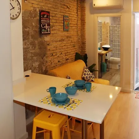 Loft Independiente Con Piscina Compartida En Centro De فالنسيا