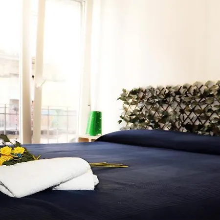 Loft Independiente Con Piscina Compartida En Centro De شقة *