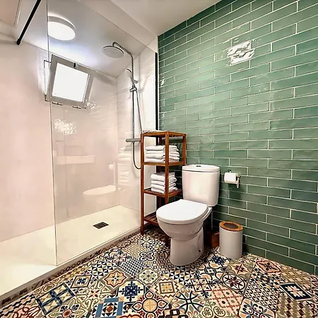 Loft Independiente Con Piscina Compartida En Centro De شقة