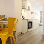 Apartamento Loft Independiente Con Piscina Compartida En Centro De *
