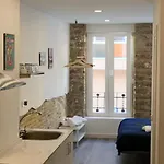 Loft Independiente Con Piscina Compartida En Centro De